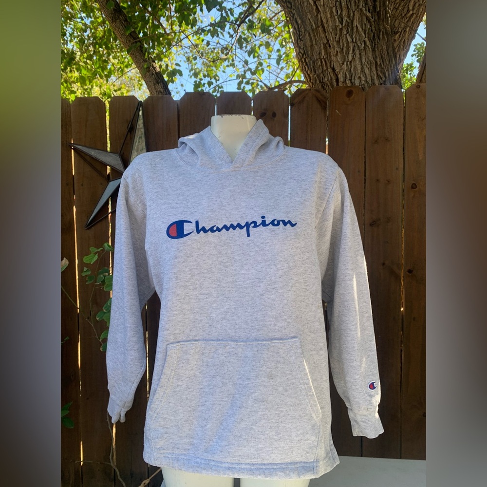Champion vintage pullover hoodie size L(14-16).
